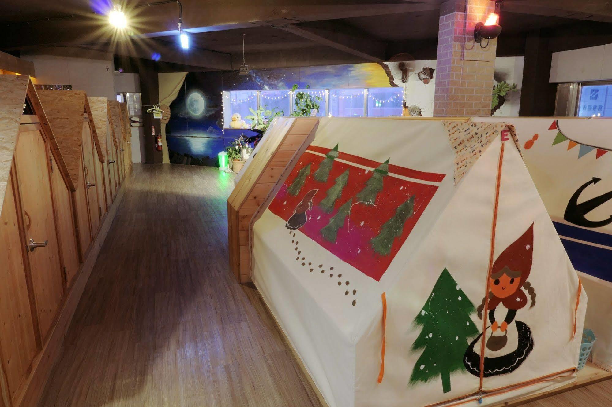 棚棚屋室內帳篷民宿inn Kaohsiung Luaran gambar
